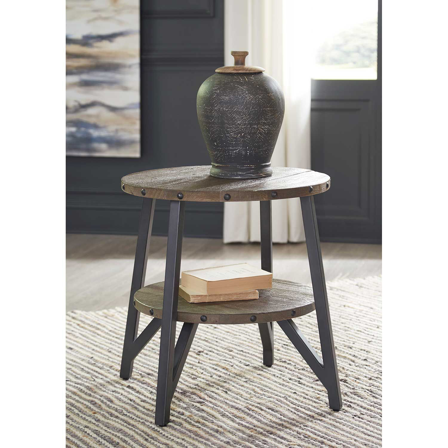 kinnshee end table